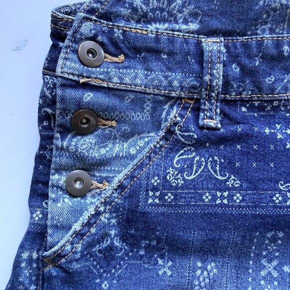 No Boundaries Overalls Womens M Blue Bandana Denim Distressed Shorts - Picture 7 of 13
